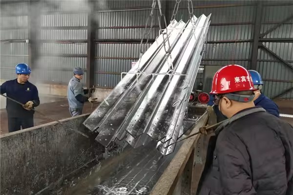 ማስተላለፊያ አንግል ስቲል ግንብ