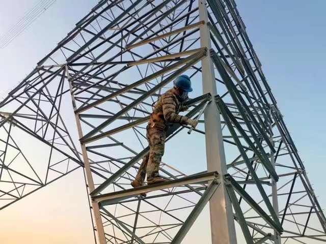 कोण स्टील बोल्ट