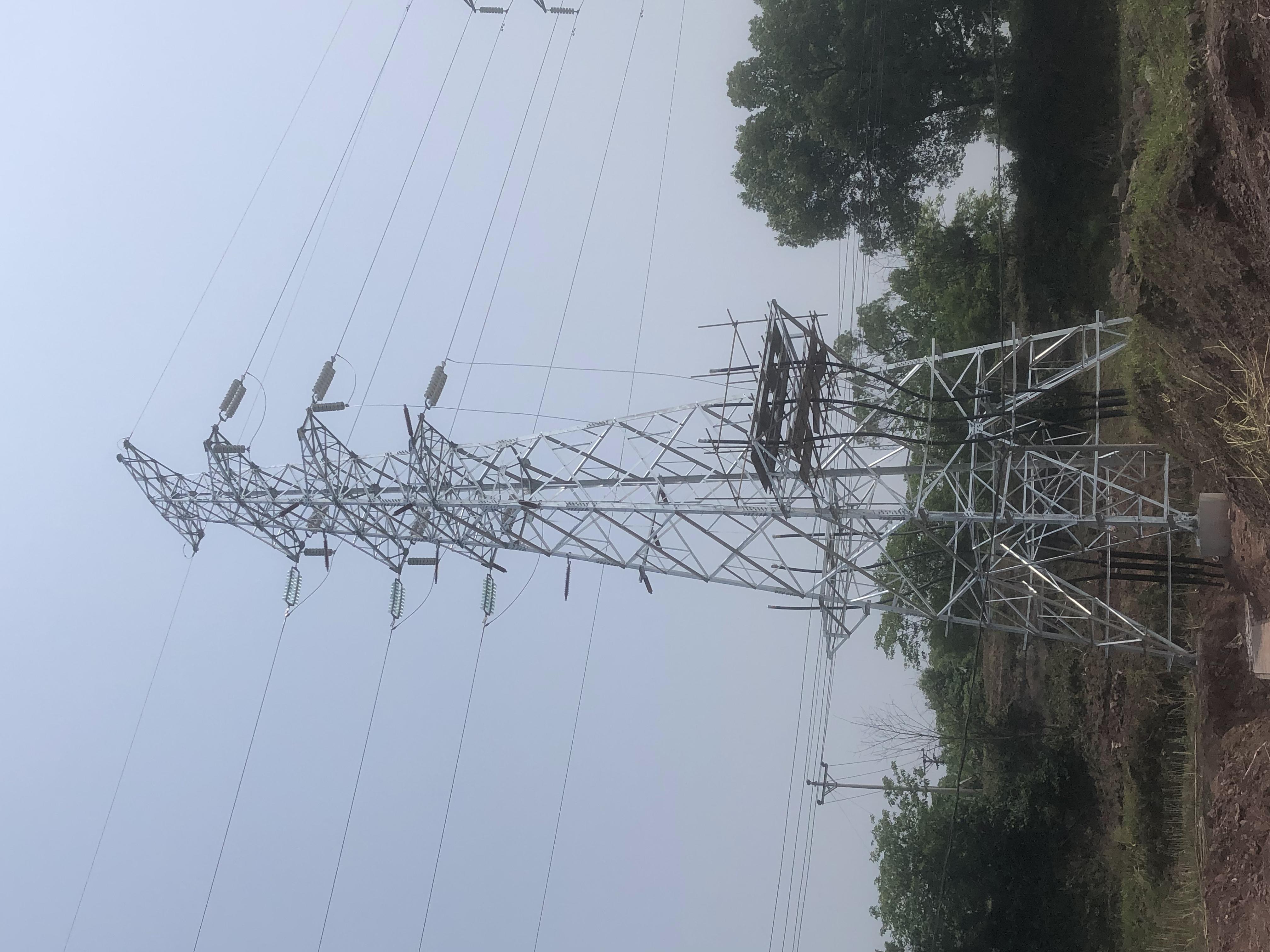 जस्ती विद्युत प्रसारण लाइन टावर